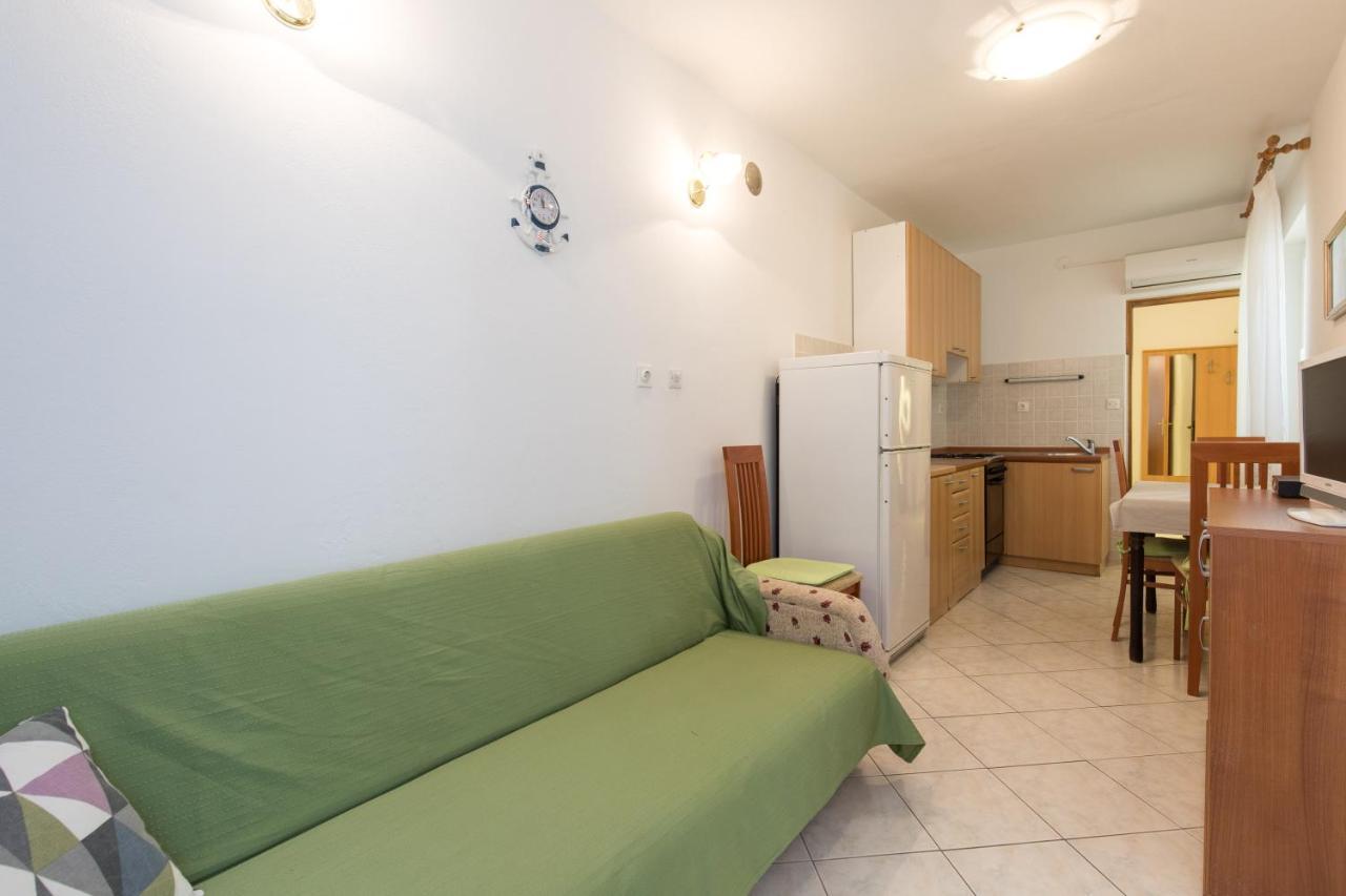Apartments Darko Near The Sea Baska  Exterior photo